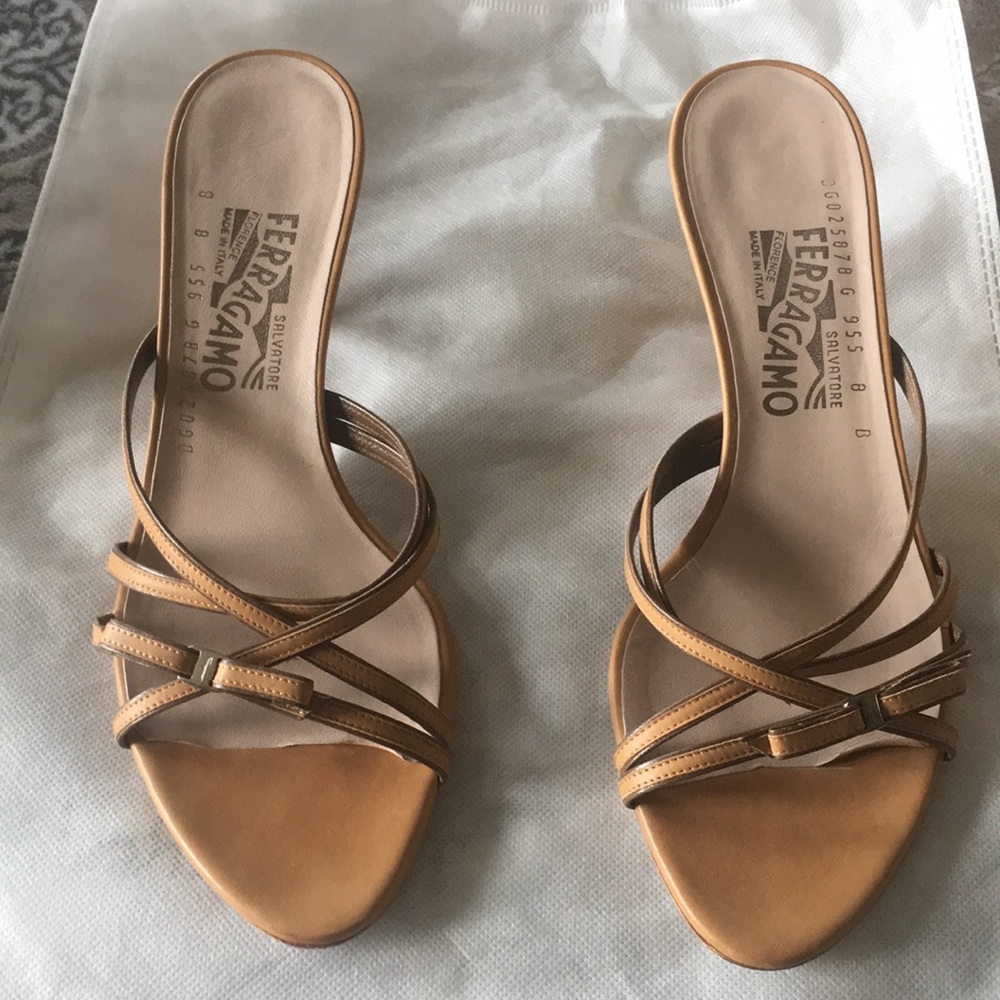 Salvatore Ferragamo Kitten Heels Size 8